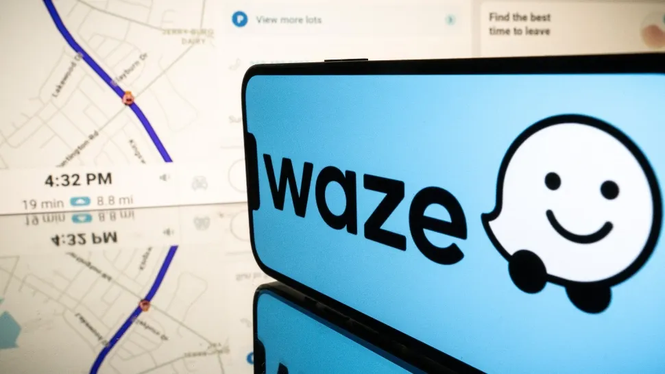 Șoferii au găsit un nou cod pe Waze pentru a semnala prezența poliției. Ce simboluri folosesc acum