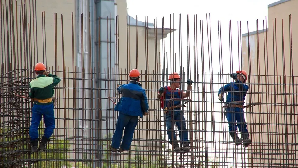 Proletarii nu au țară, episodul 2. Și un Iohannis la Roma