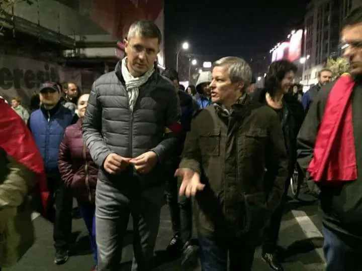 +USR și alte meditații despre alegerile de anul ăsta