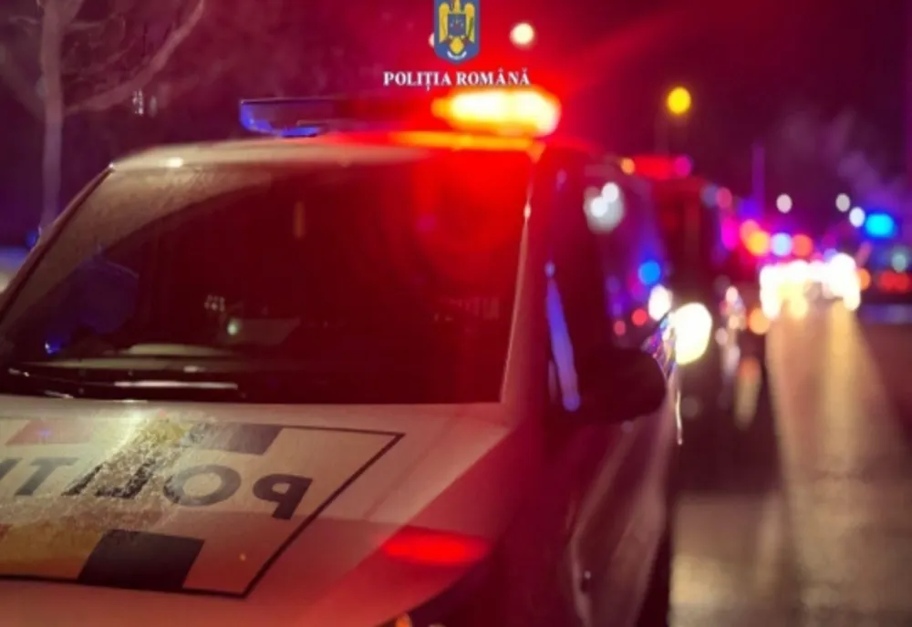 Șofer din Focșani cu alcoolemie uriașă, rănit după ce s-a răsturnat pe DN 2D