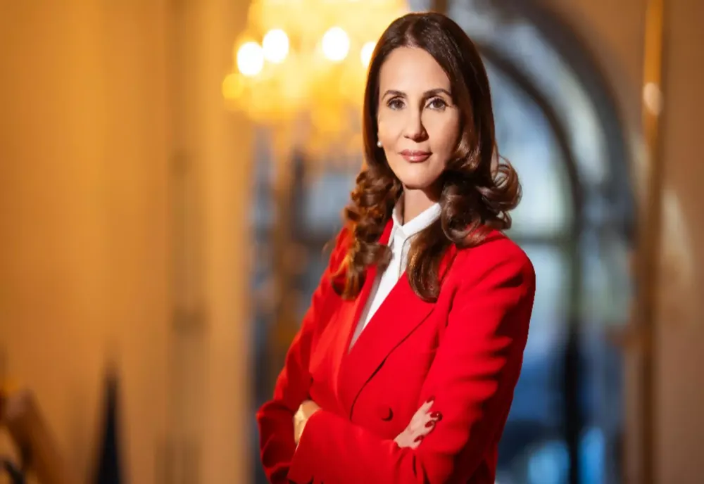 Anca Alexandrescu: „Eu nu cer voturi oamenilor, ci le ofer soluții la probleme” LIVE TEXT
