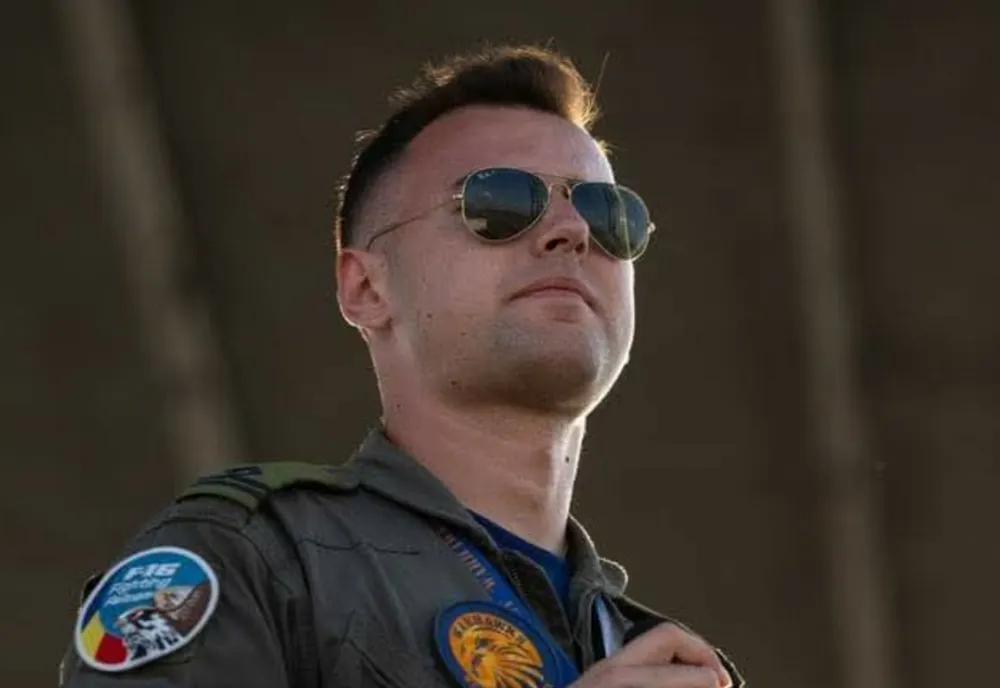 Un căpitan al Forțelor Aeriene Române a murit după ce a sărit într-un bazin pentru a salva un câine