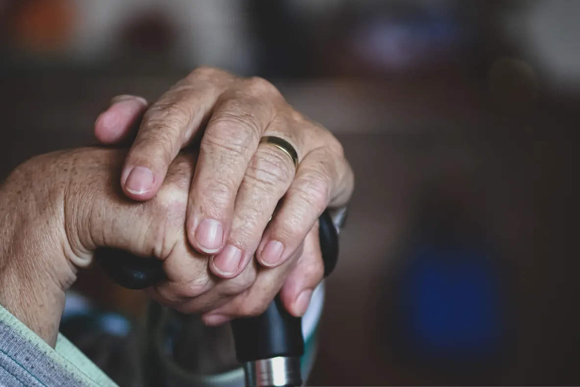 Cât ar câștiga pensionarii cu indexarea din 2027? Cei cu venituri medii au pierdut peste 8.000 de lei în 2 ani