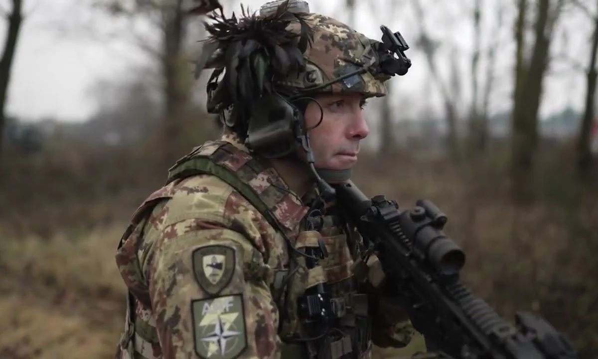 Șase bombardiere rusești distruse pe aerodromul din Voronej