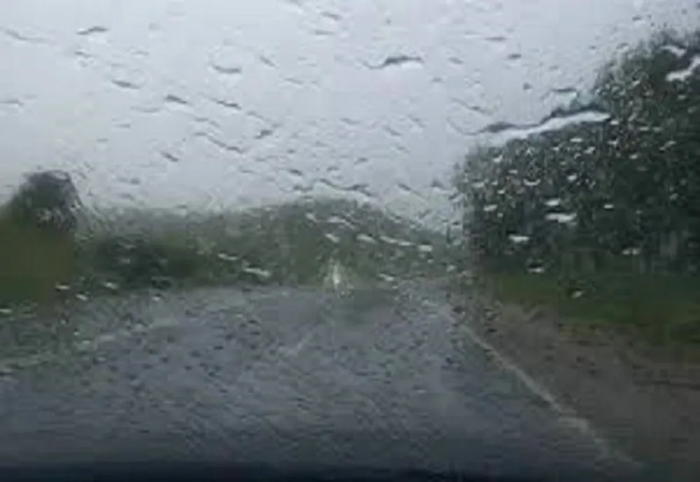 Ploi și ninsori la început de martie