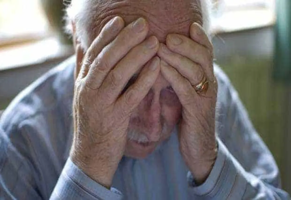 Pensionarii, împinși spre datorii după guvernarea Bolojan. Seniorii pierd bani în lipsa indexării