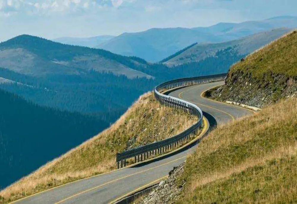 Circulația pe Transalpina, în zona Barajului Tău, reluată pe ambele sensuri