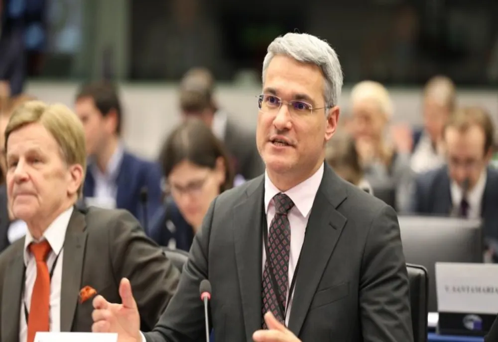 Drept la replică MIPE după articolul despre contractele firmei fondate de Dragoș Pîslaru