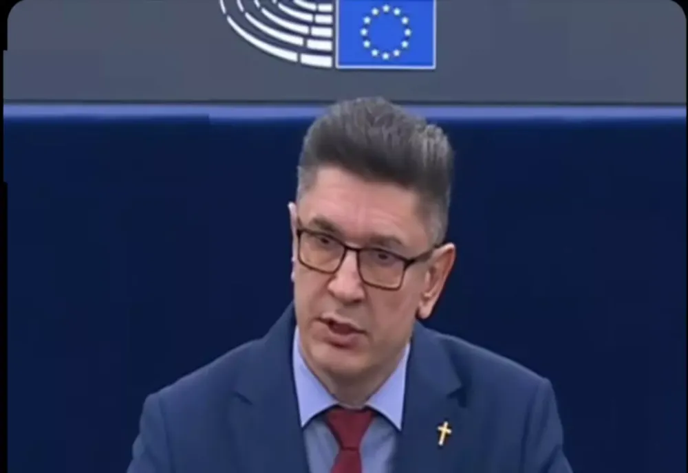 Luis Lazarus: „Bolojan tocmai a fost terminat. PNL se va rupe!” 