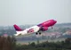 Incident aviatic în ajunul Paștelui. O cursă aeriană Iași - Valencia s-a întors de urgență din zbor și a aterizat la București.