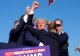 BĂRBAT ARESTAT ÎN TIMPUL UNUI MITING AL LUI DONALD TRUMP