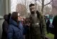 Românii vor să depună plângere împotriva anulării alegerilor. Cum au fost ținuți în fața DIICOT