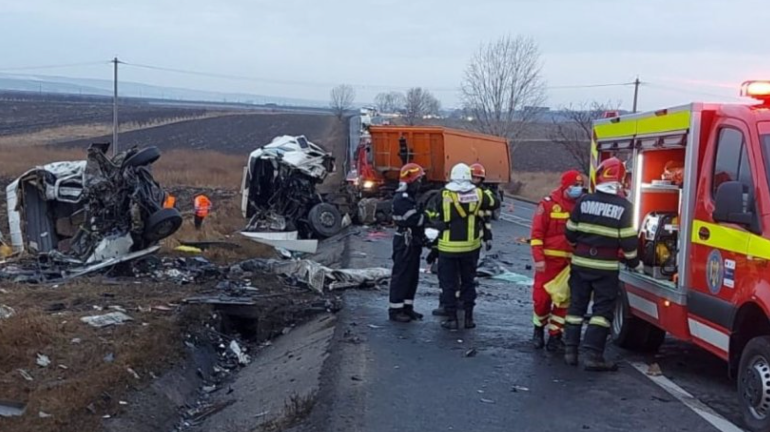 Sfârșitul lumii pe șoșele din România. 3 accidente grave într-o singură zi! Statul eșuat se milogește de șoferi